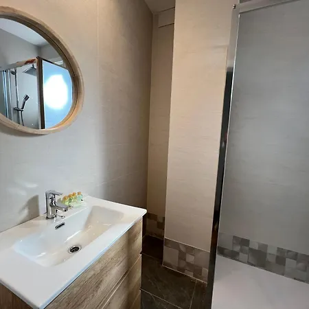Apartman Bizi *