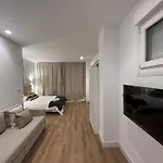 Bizi Apartment